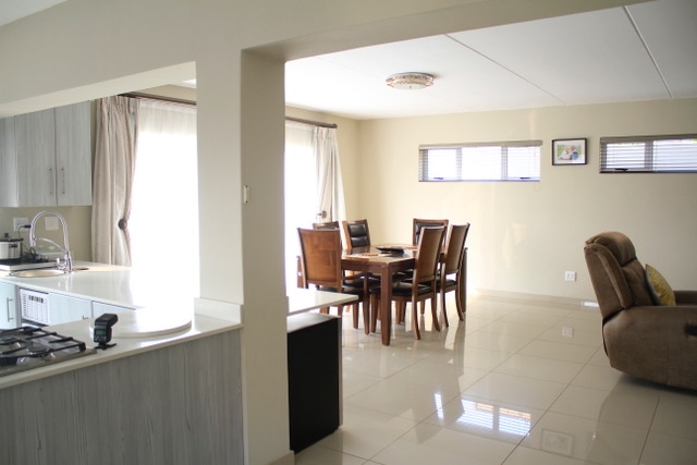 5 Bedroom Property for Sale in Nahoon Valley Park Eastern Cape